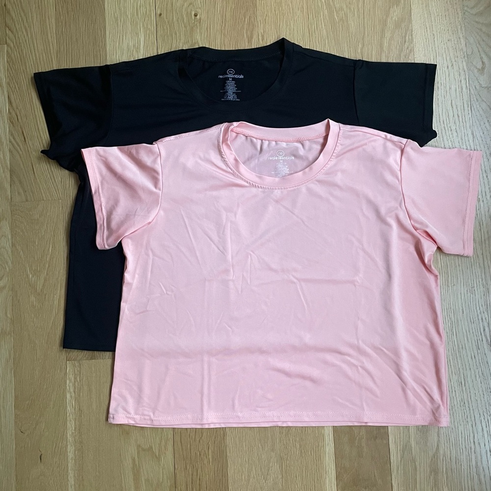 NWOT REALessentials Short Sleeve Crop Top Bundle Size Medium Peach Black